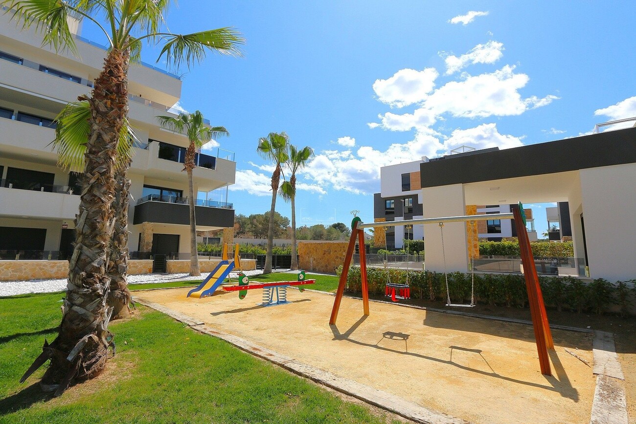 2 Bed, 2 Bath, ApartmentFor Sale, Los Altos, Alicante