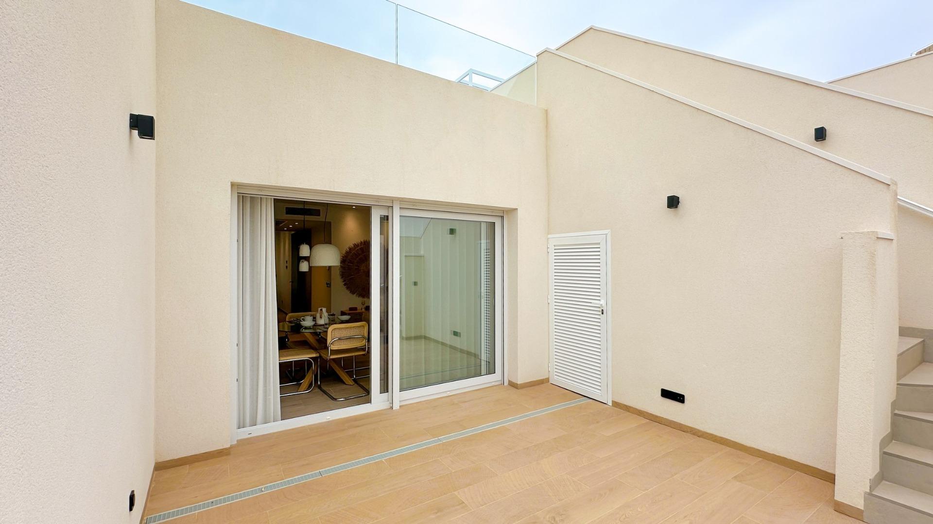 3 Bed, 2 Bath, HouseFor Sale, Algorfa, Alicante