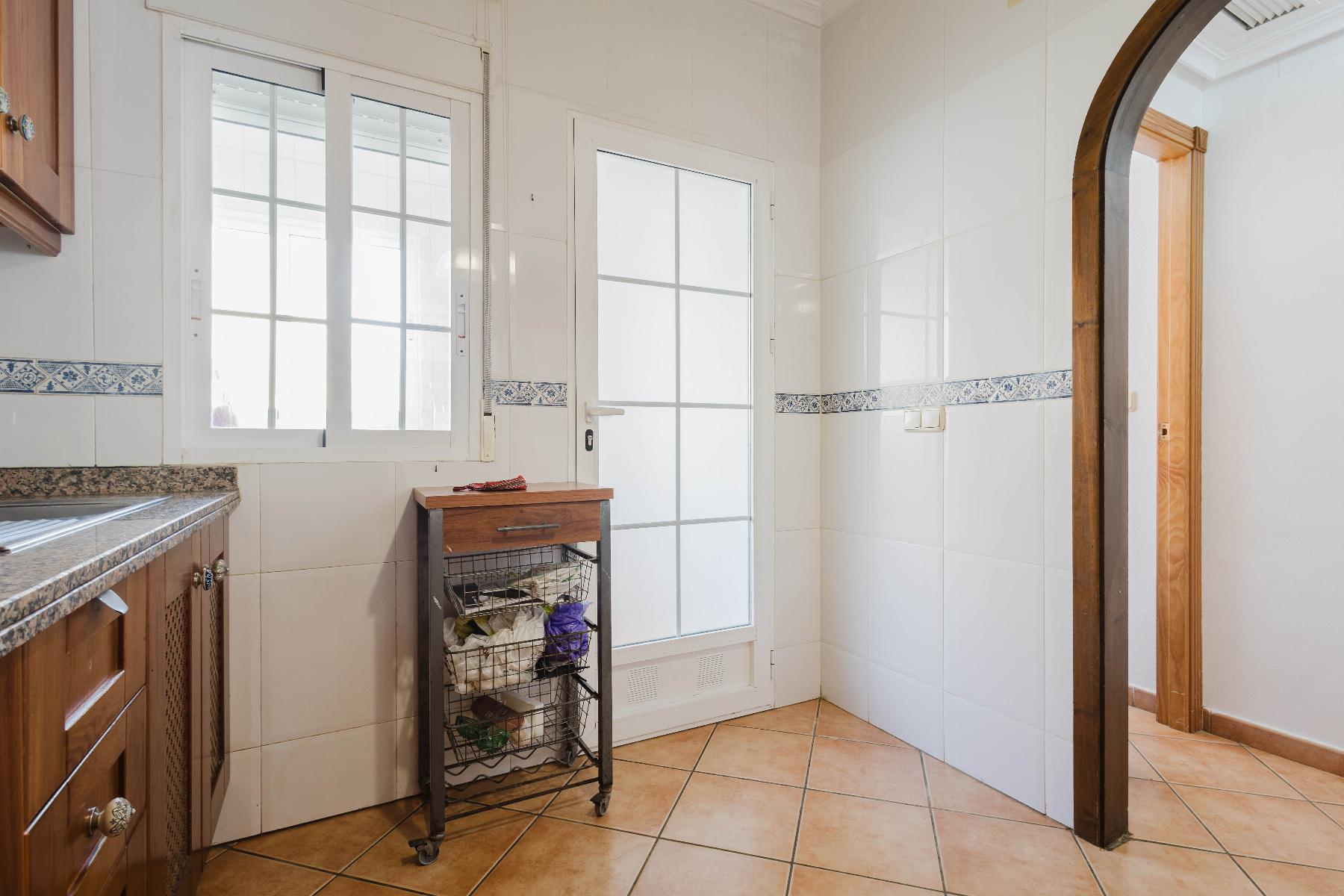 3 Bed, 2 Bath, HouseFor Sale, Algorfa, Alicante