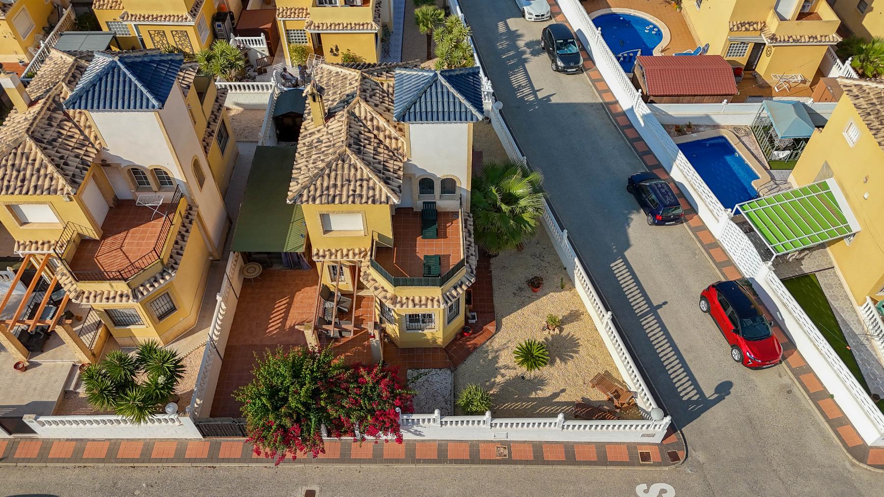 3 Bed, 2 Bath, HouseFor Sale, Algorfa, Alicante