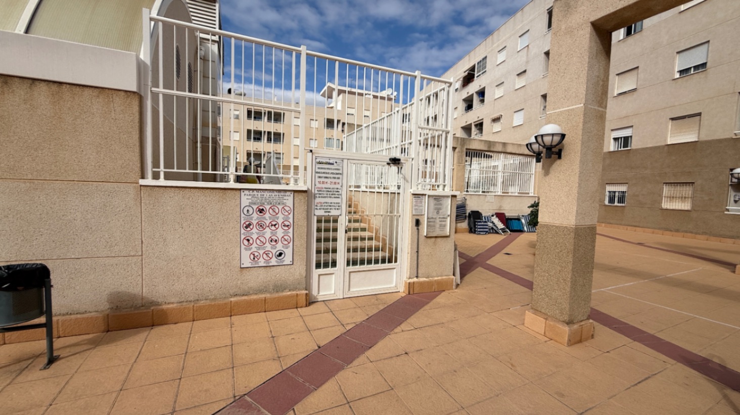 2 Bed, 1 Bath, ApartmentFor Sale, Torrevieja, Alicante