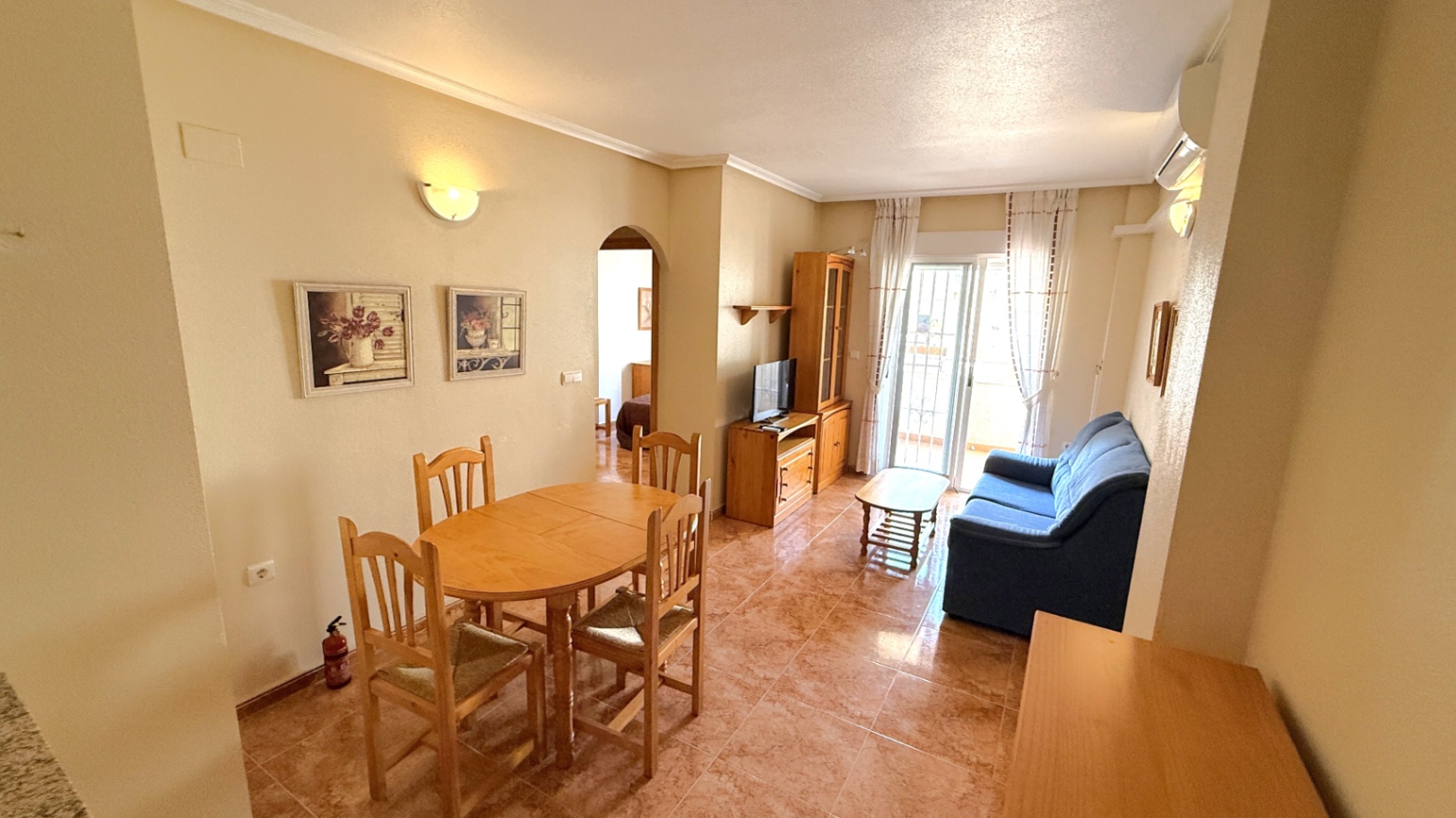 2 Bed, 1 Bath, ApartmentFor Sale, Torrevieja, Alicante