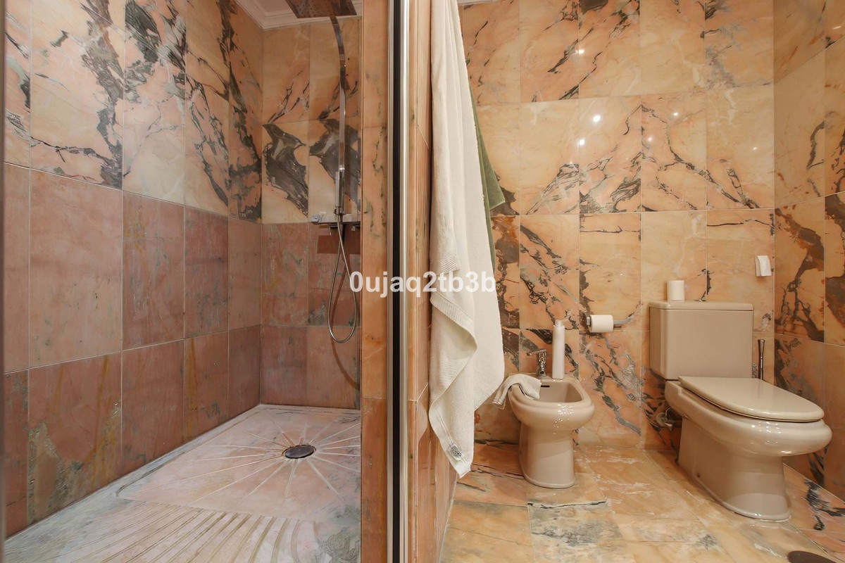 3 Bed, 3 Bath, ApartmentFor Sale, Nueva Andalucia, Malaga