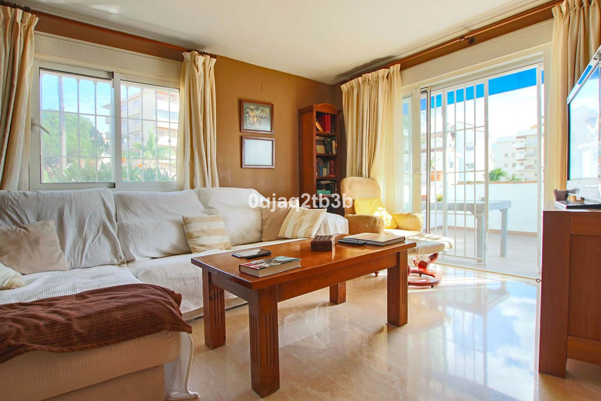 3 Bed, 3 Bath, ApartmentFor Sale, Nueva Andalucia, Malaga