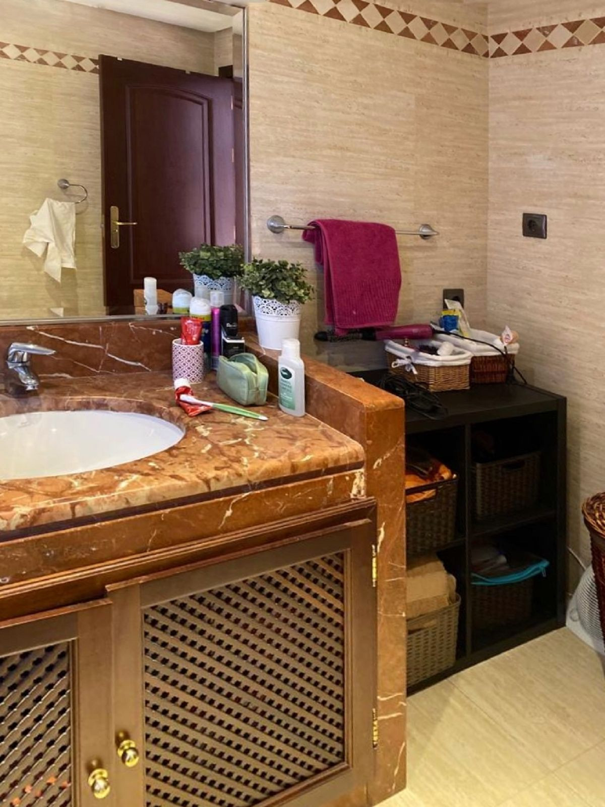 2 Bed, 2 Bath, ApartmentFor Sale, Elviria, Malaga