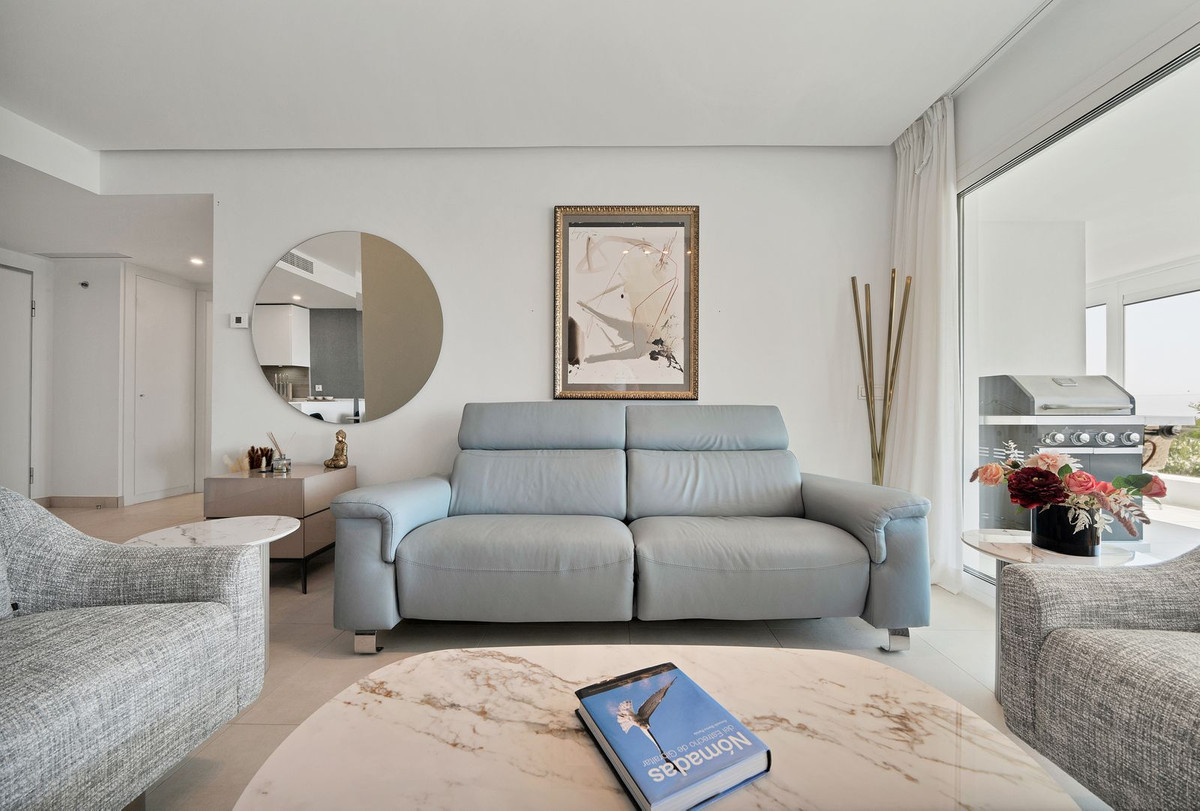 3 Bed, 3 Bath, ApartmentFor Sale, Los Monteros, Malaga