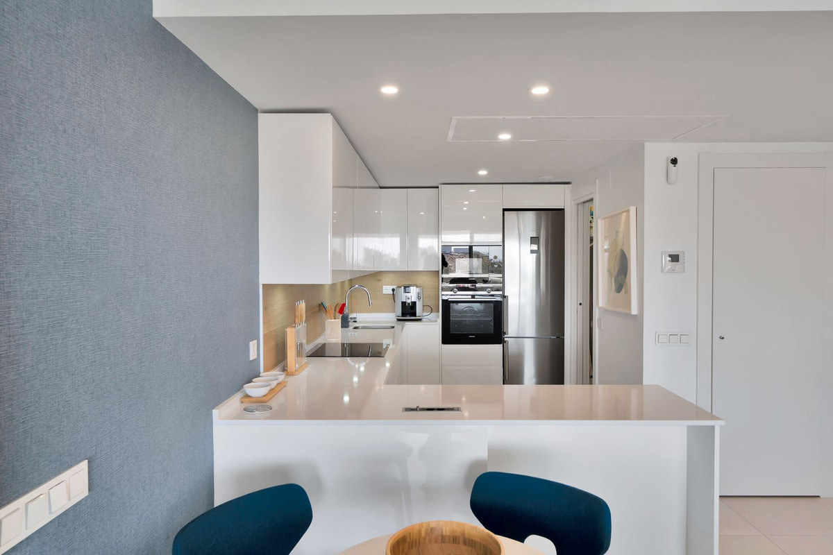 3 Bed, 3 Bath, ApartmentFor Sale, Los Monteros, Malaga