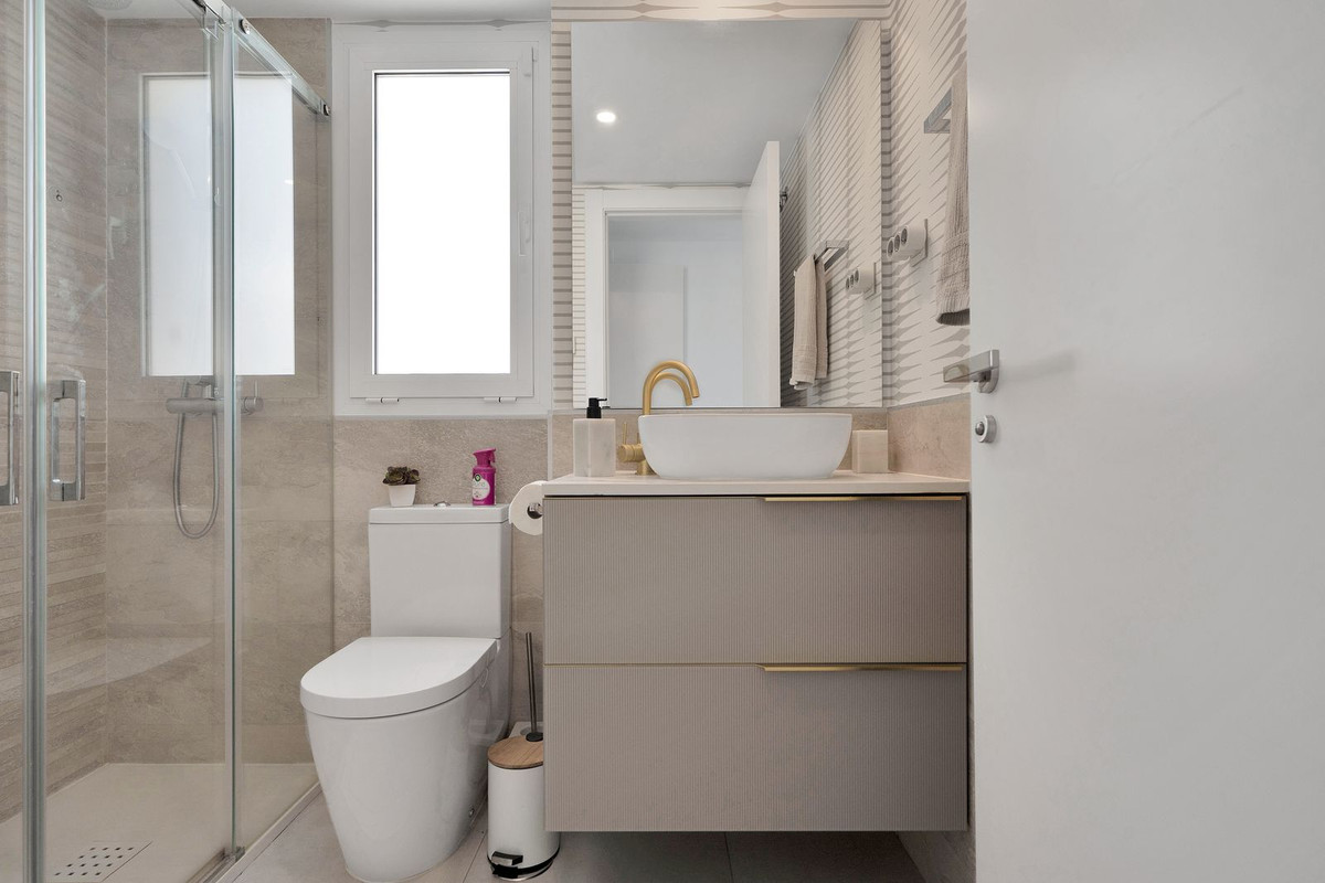 3 Bed, 3 Bath, ApartmentFor Sale, Los Monteros, Malaga