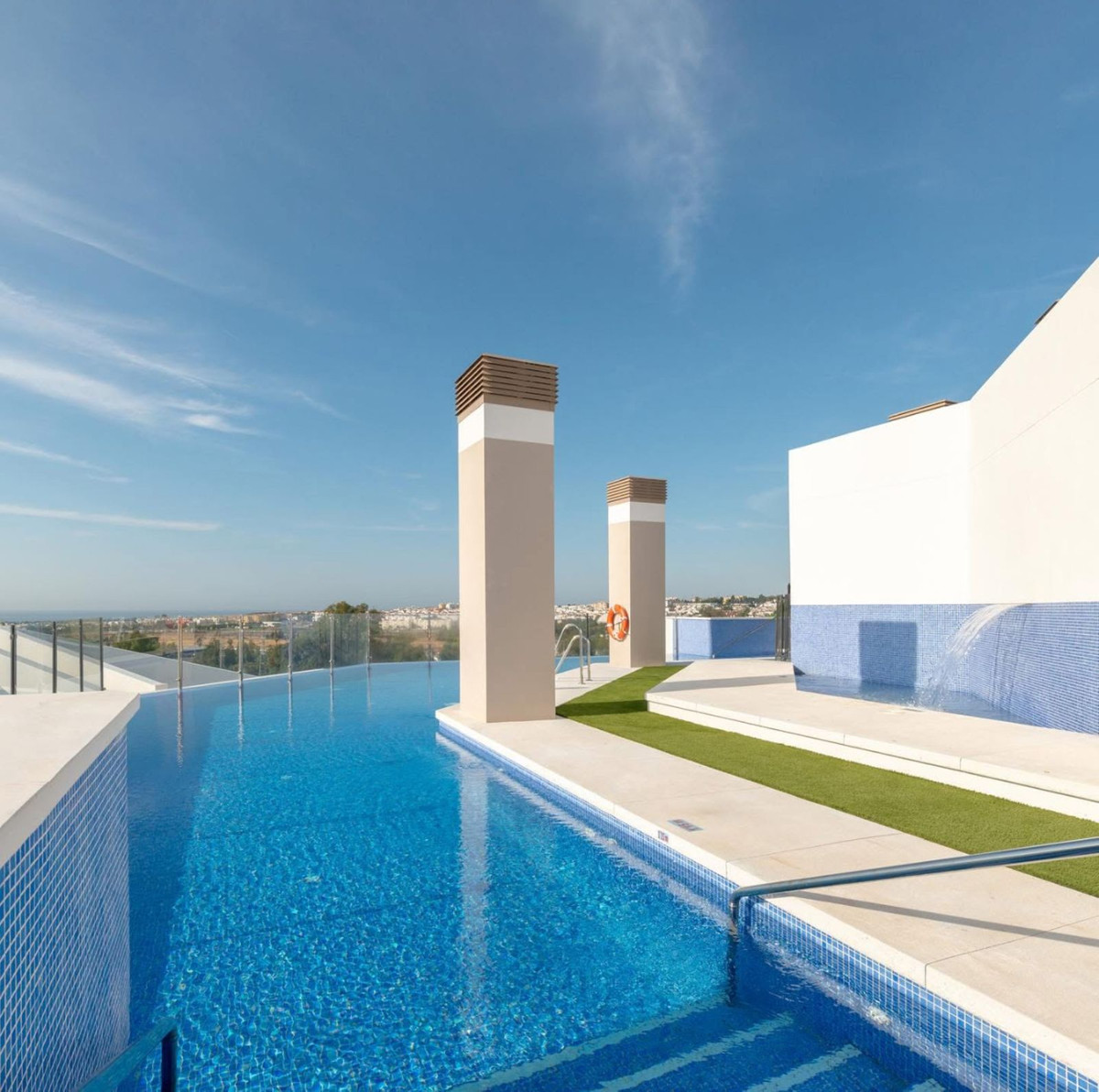 3 Bed, 2 Bath, ApartmentFor Sale, Nueva Andalucia, Malaga