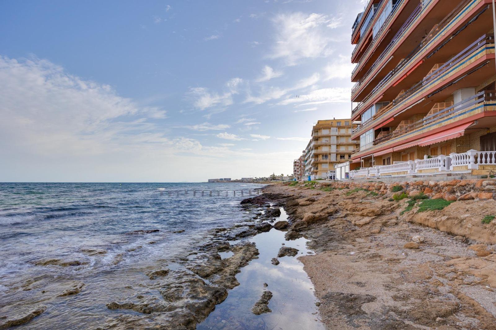3 Bed, 2 Bath, ApartmentFor Sale, Torrevieja, Alicante