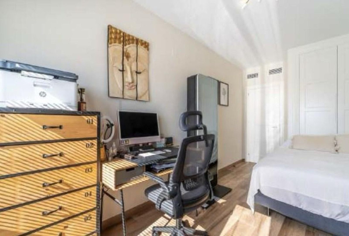 3 Bed, 2 Bath, ApartmentFor Sale, Benalmadena Costa, Malaga