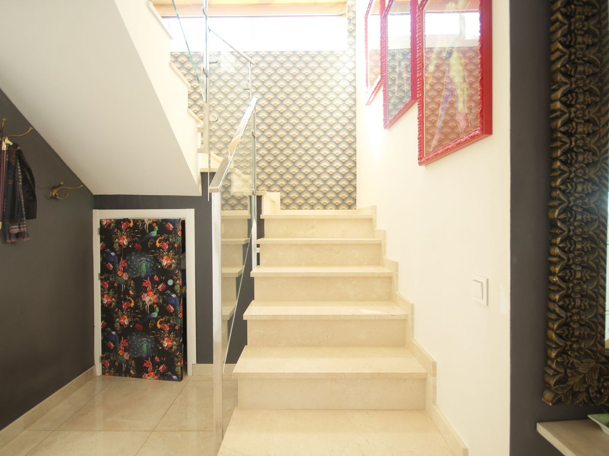 2 Bed, 2 Bath, ApartmentFor Sale, Los Monteros, Malaga