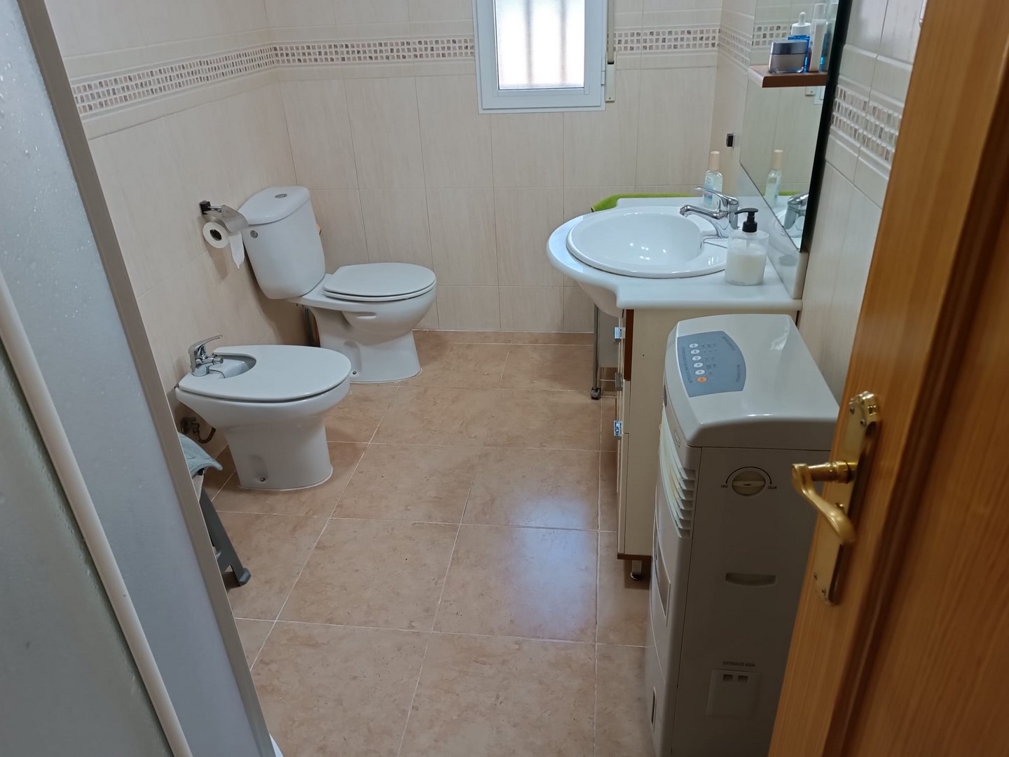 4 Bed, 2 Bath, HouseFor Sale, Yecla, Murcia
