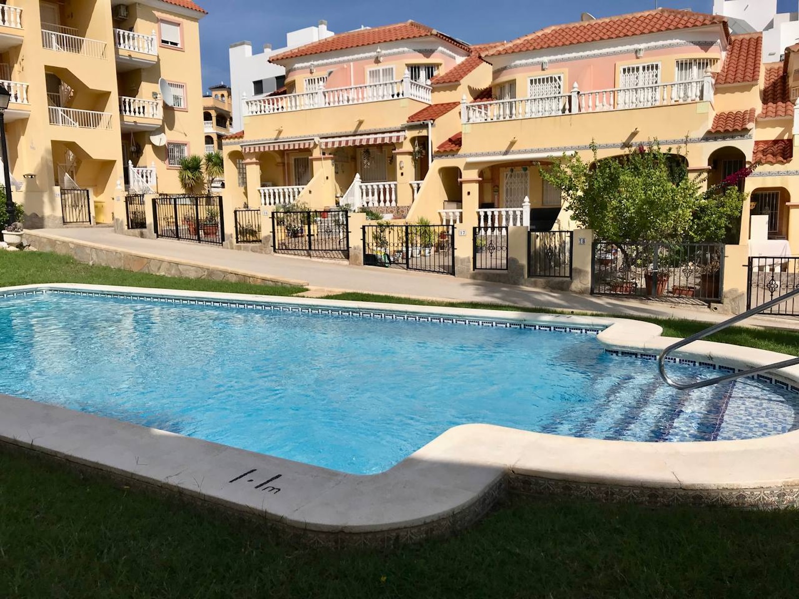 2 Bed, 2 Bath, HouseFor Sale, Villamartin, Alicante