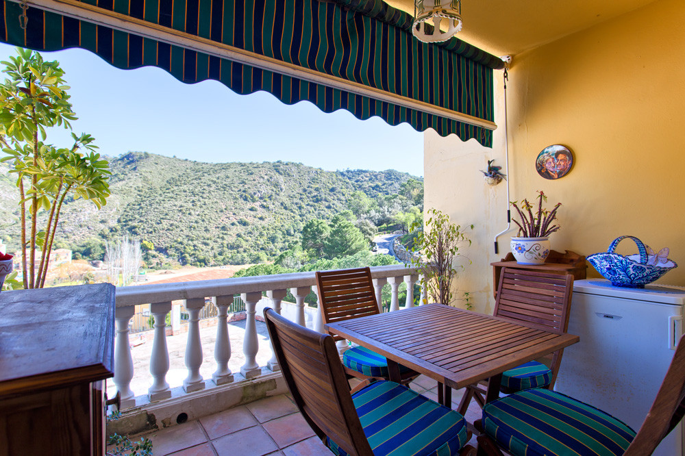 3 Bed, 2 Bath, HouseFor Sale, Benahavis, Malaga