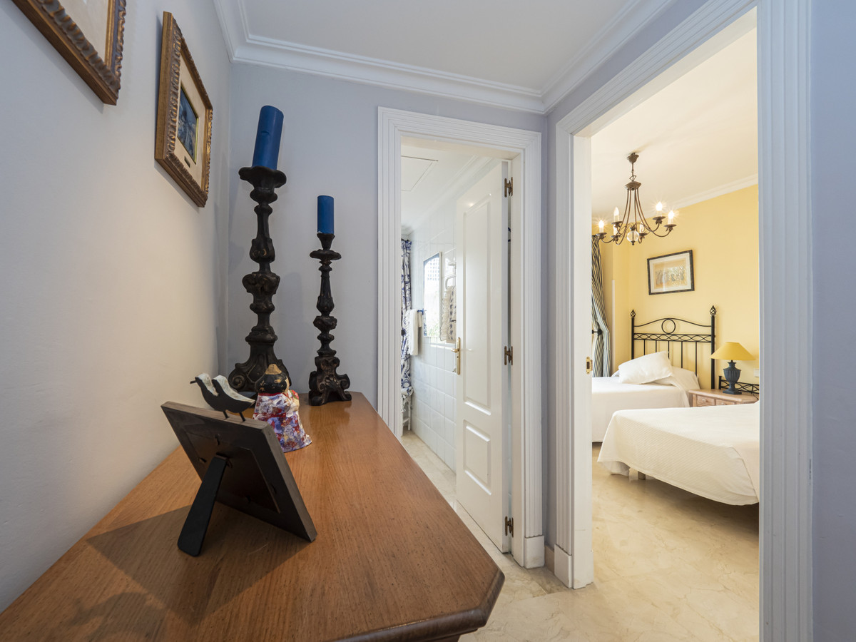 2 Bed, 2 Bath, ApartmentFor Sale, Puerto Banus, Malaga