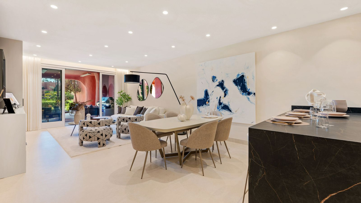 3 Bed, 3 Bath, ApartmentFor Sale, New Golden Mile, Malaga