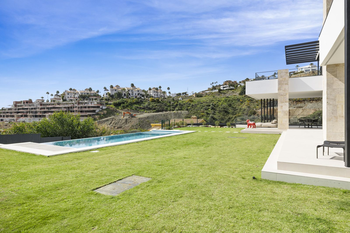 4 Bed, 4 Bath, HouseFor Sale, Benahavis, Malaga