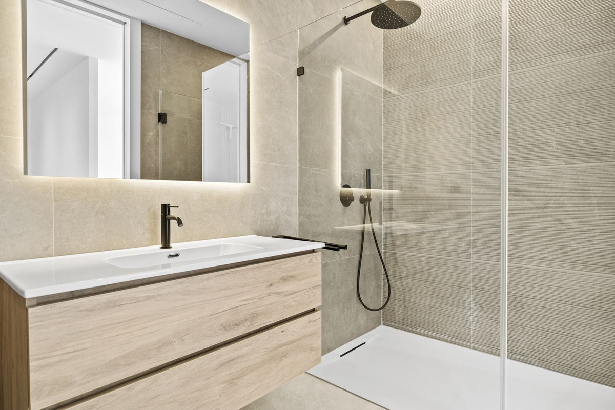 4 Bed, 4 Bath, HouseFor Sale, Benahavis, Malaga