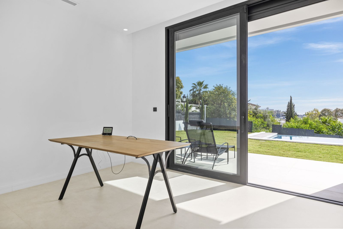 4 Bed, 4 Bath, HouseFor Sale, Benahavis, Malaga