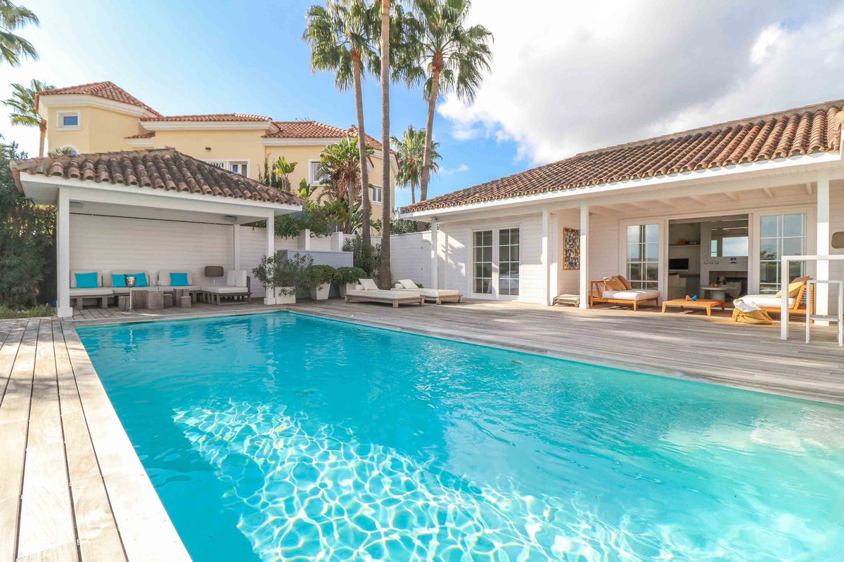 4 Bed, 2 Bath, HouseFor Sale, Benahavis, Malaga