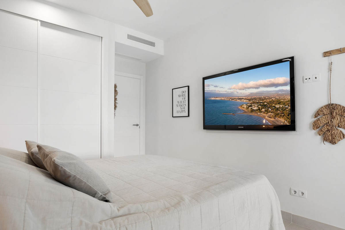 2 Bed, 2 Bath, ApartmentFor Sale, Estepona, Malaga