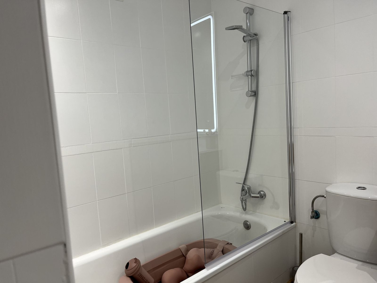 3 Bed, 2 Bath, ApartmentFor Sale, Casares, Malaga