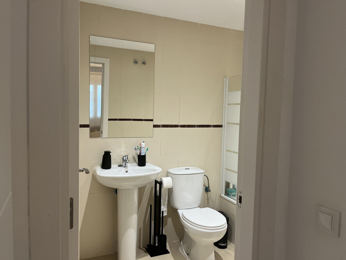 3 Bed, 2 Bath, ApartmentFor Sale, Casares, Malaga