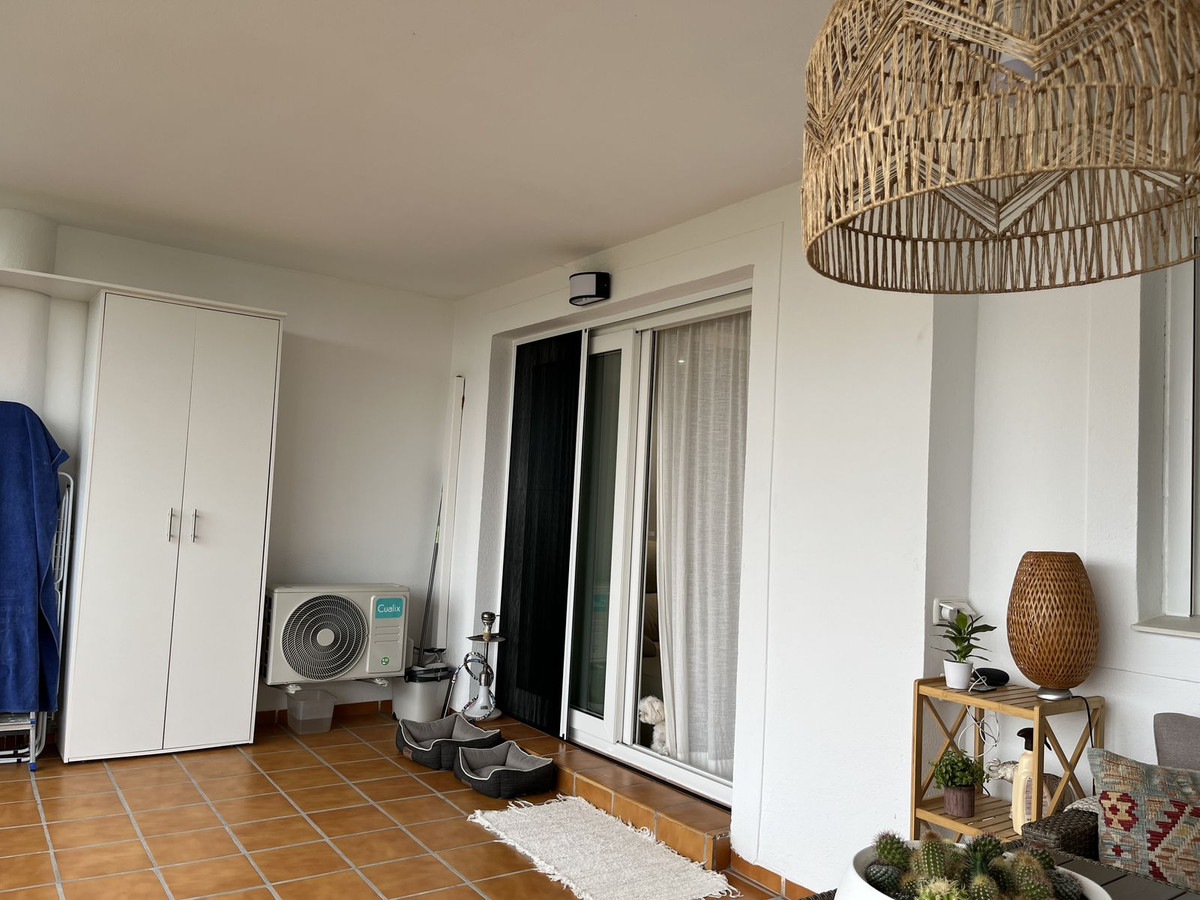 3 Bed, 2 Bath, ApartmentFor Sale, Casares, Malaga