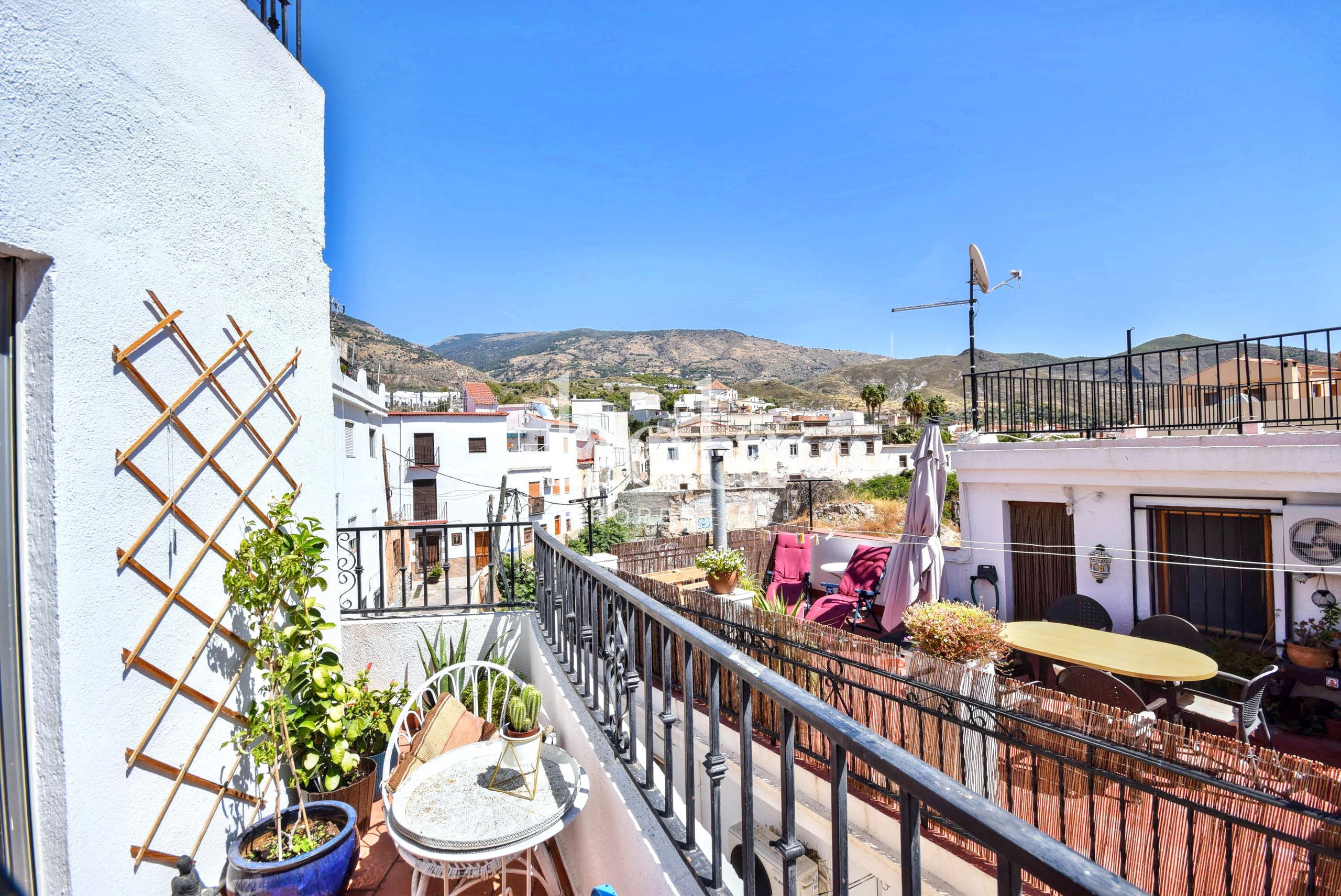 3 Bed, 1 Bath, HouseFor Sale, Orgiva