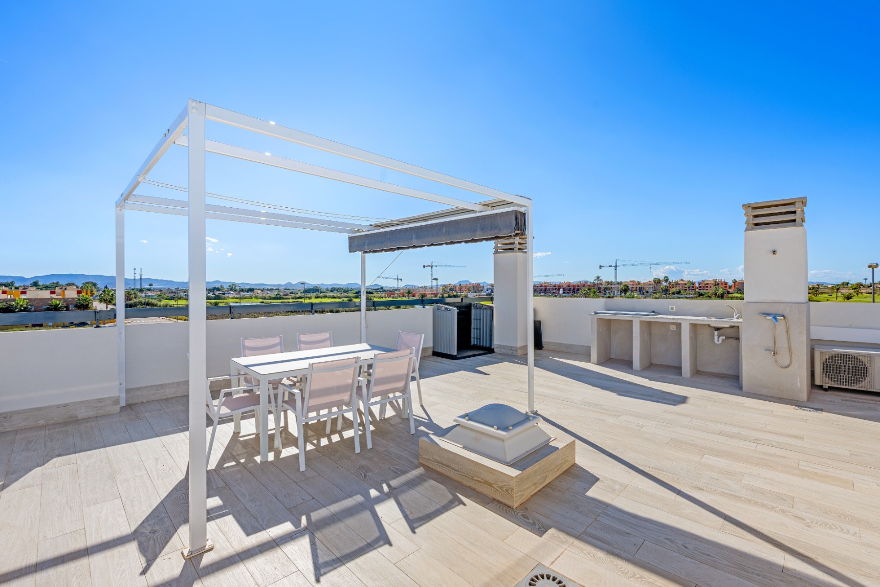 4 Bed, 3 Bath, HouseFor Sale, Los Alcazares, Murcia