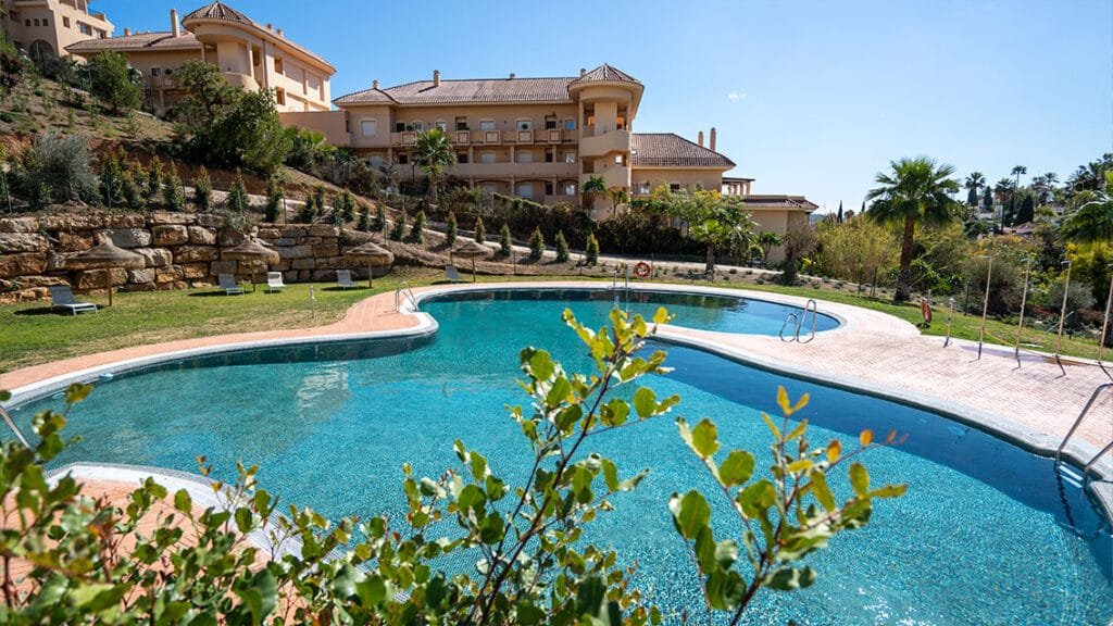 3 Bed, 2 Bath, ApartmentFor Sale, Marbella, Malaga