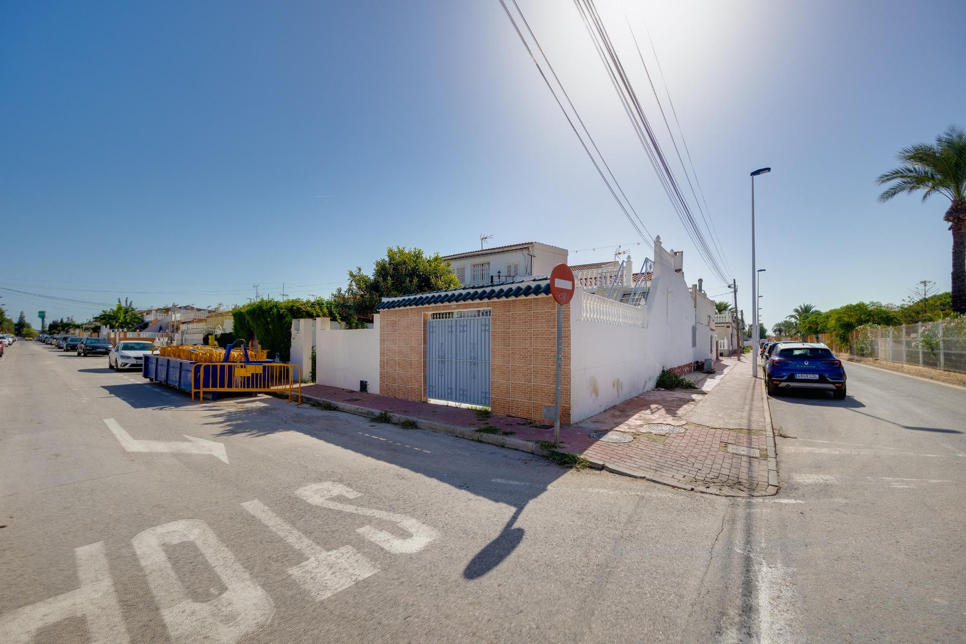 2 Bed, 2 Bath, HouseFor Sale, Torrevieja, Alicante