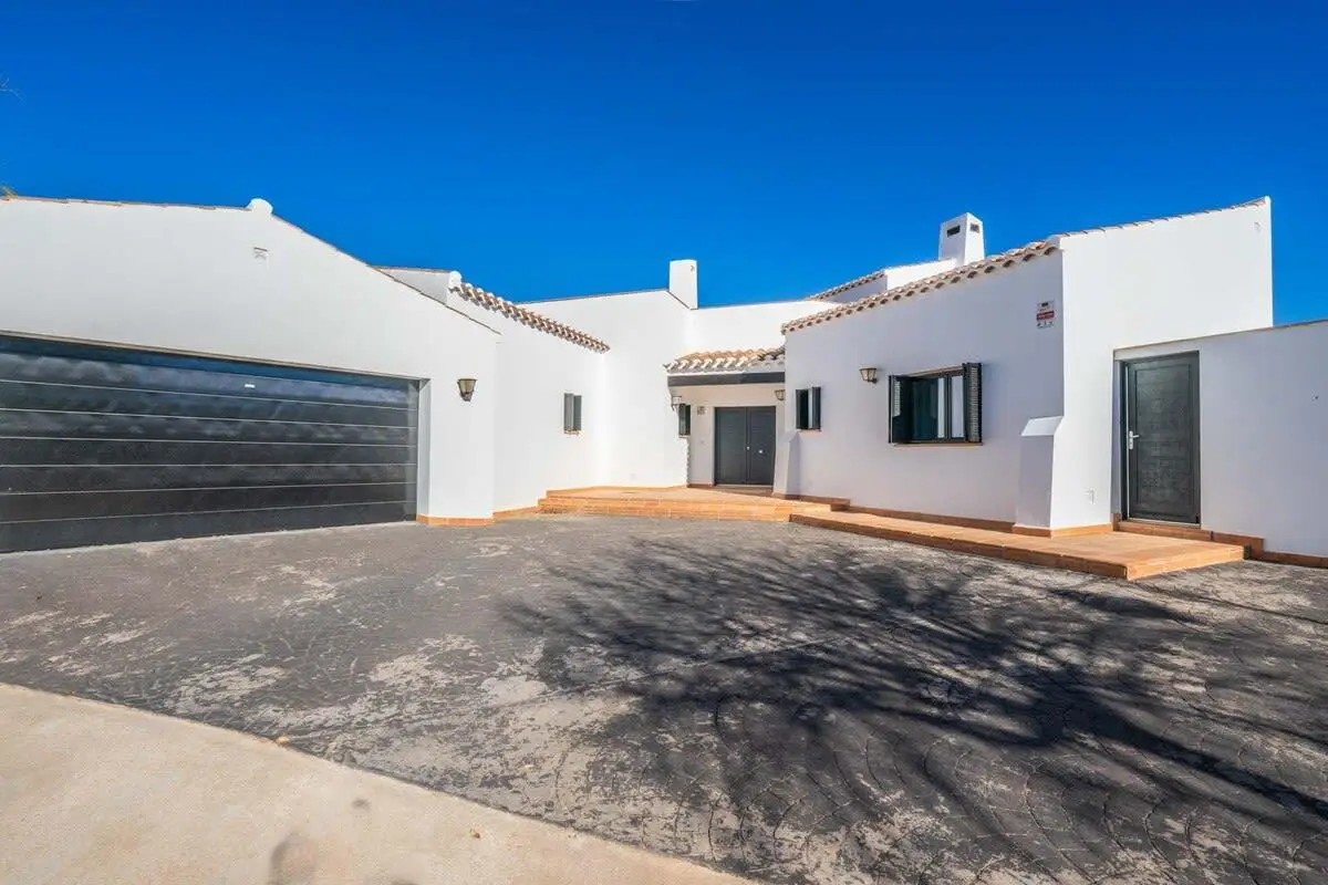 5 Bed, 4 Bath, HouseFor Sale, El Valle Golf Resort, Murcia