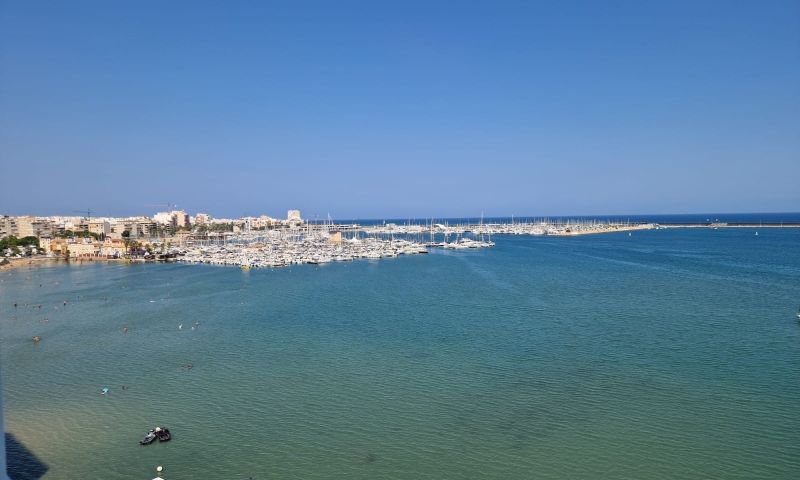 3 Bed, 2 Bath, ApartmentFor Sale, Torrevieja, Alicante