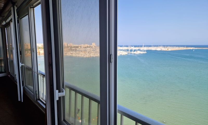 3 Bed, 2 Bath, ApartmentFor Sale, Torrevieja, Alicante