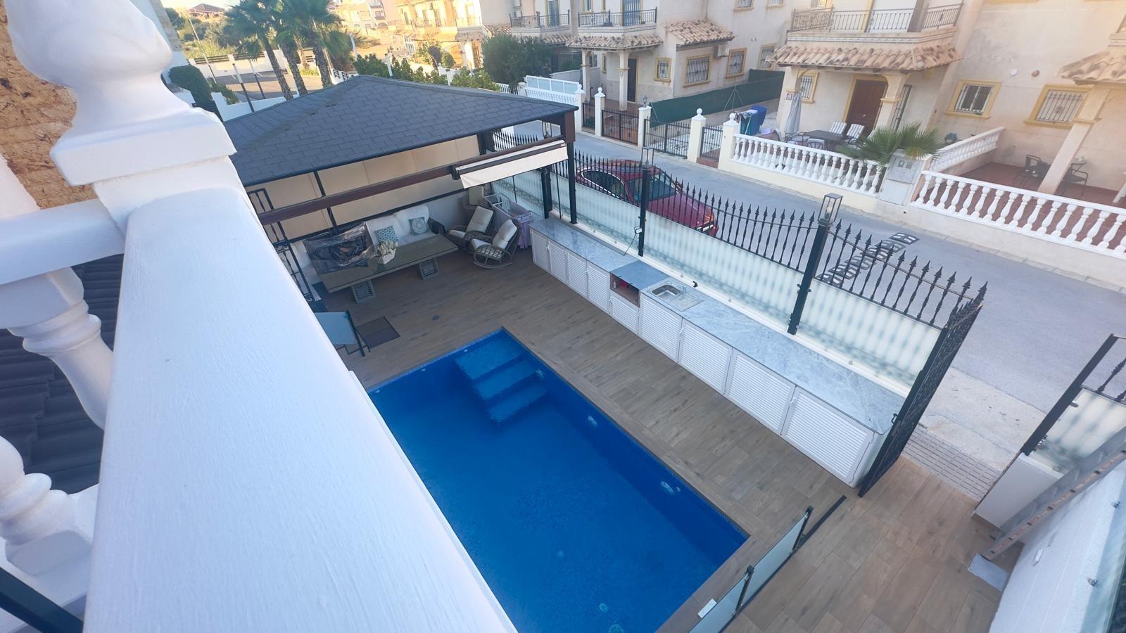 4 Bed, 3 Bath, HouseFor Sale, Orihuela Costa, Alicante