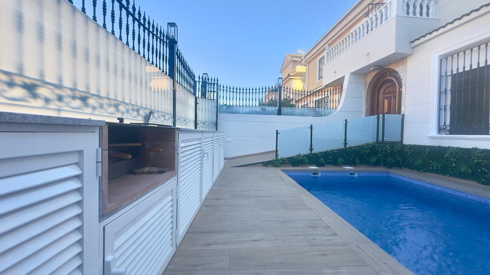 4 Bed, 3 Bath, HouseFor Sale, Orihuela Costa, Alicante