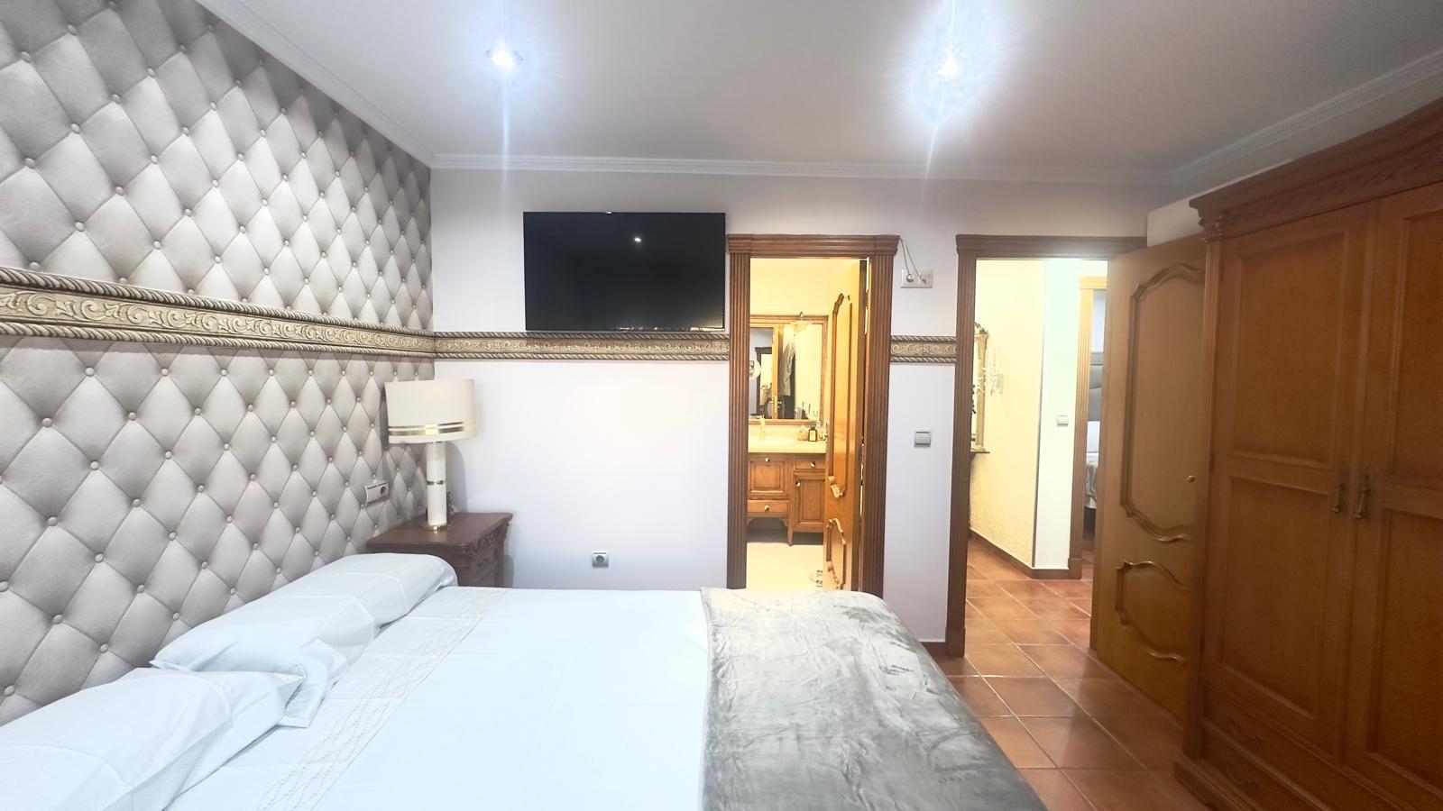 4 Bed, 3 Bath, HouseFor Sale, Orihuela Costa, Alicante