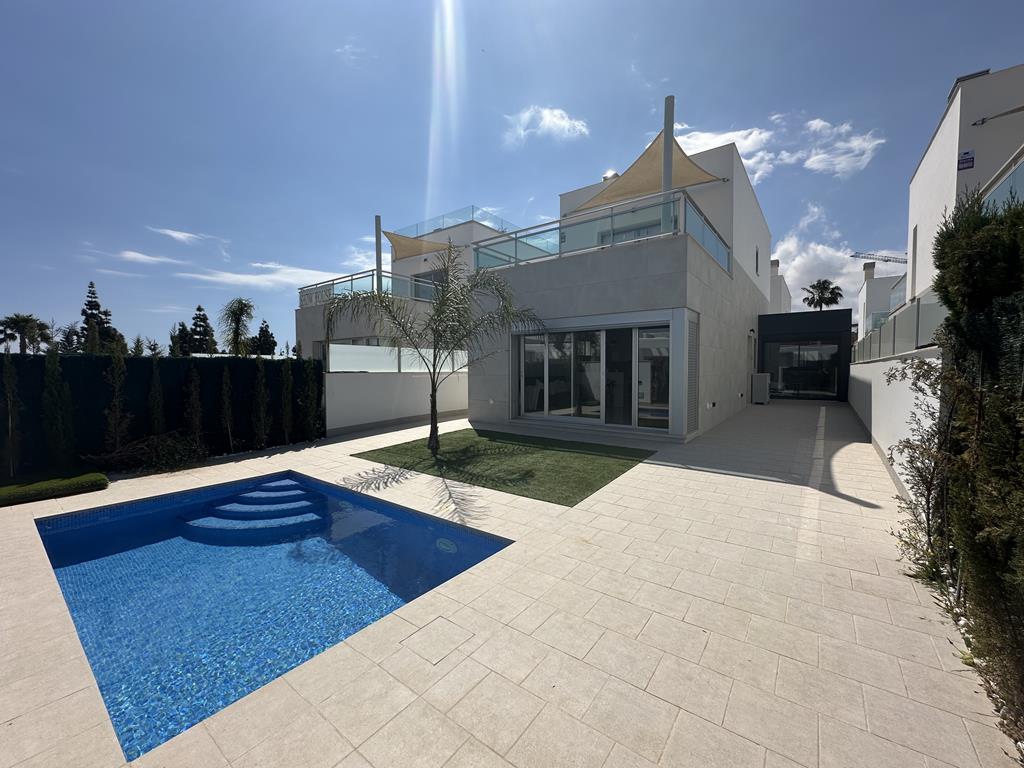 4 Bed, 3 Bath, HouseFor Sale, La Serena Golf, Murcia