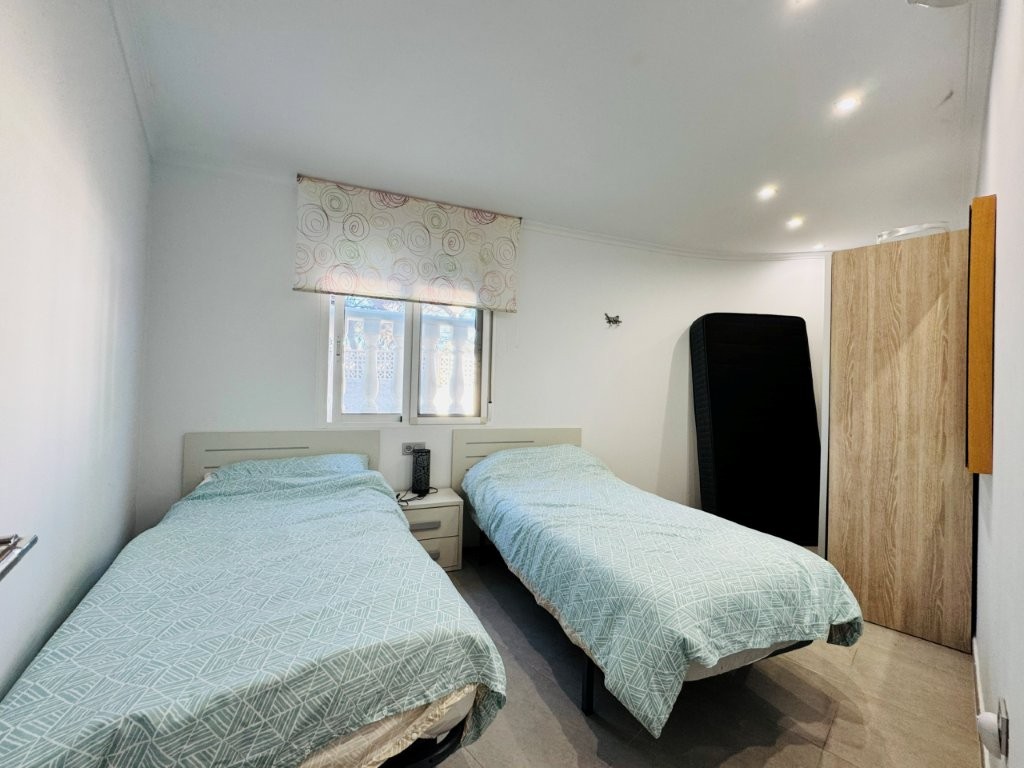 2 Bed, 1 Bath, ApartmentFor Sale, La Mata, Alicante