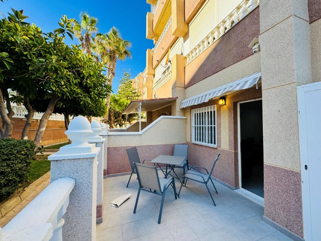 2 Bed, 1 Bath, ApartmentFor Sale, La Mata, Alicante