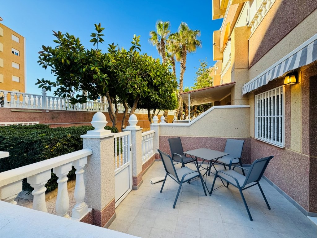 2 Bed, 1 Bath, ApartmentFor Sale, La Mata, Alicante