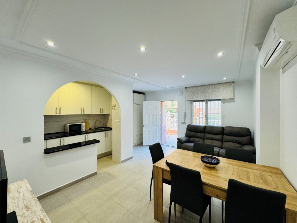 2 Bed, 1 Bath, ApartmentFor Sale, La Mata, Alicante