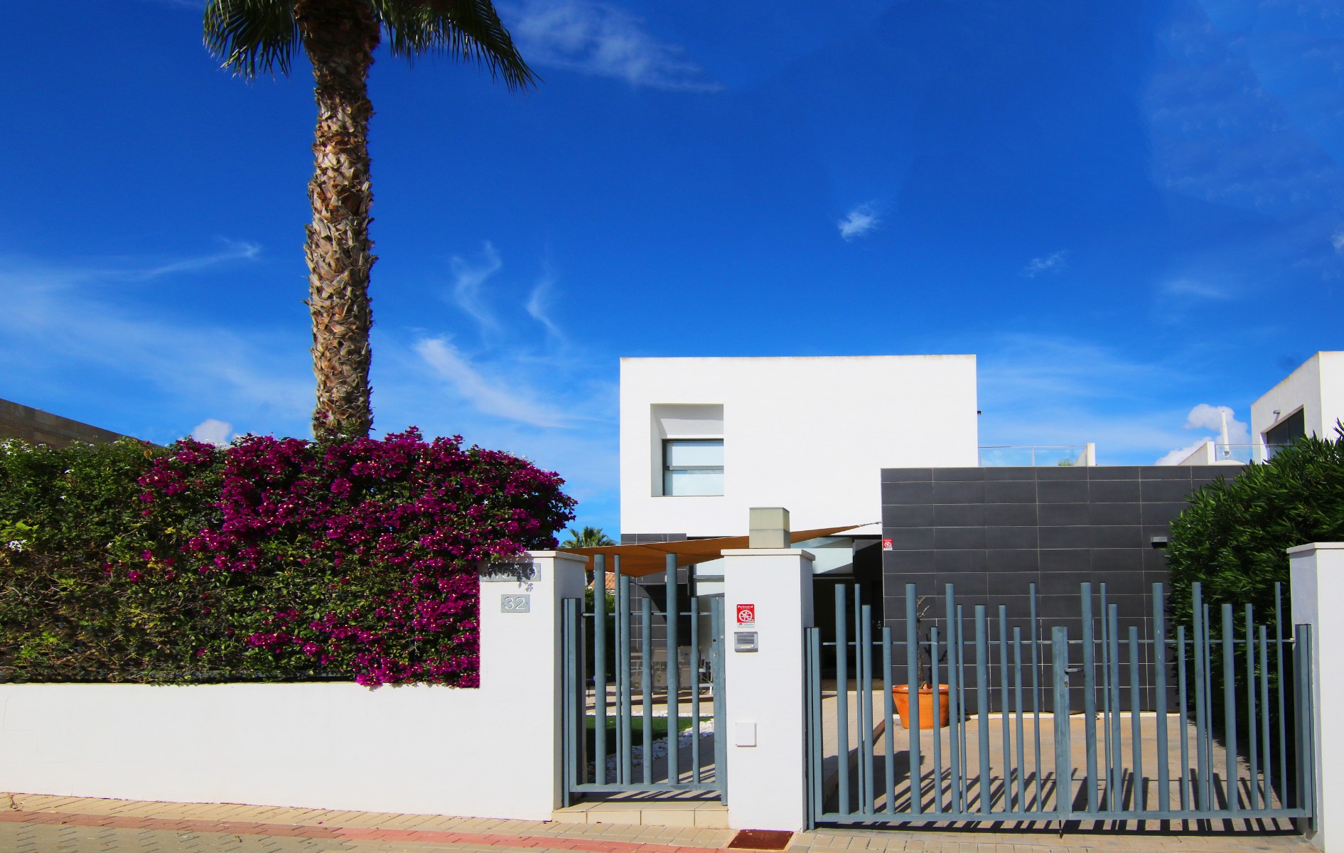 3 Bed, 2 Bath, HouseFor Sale, Algorfa, Alicante