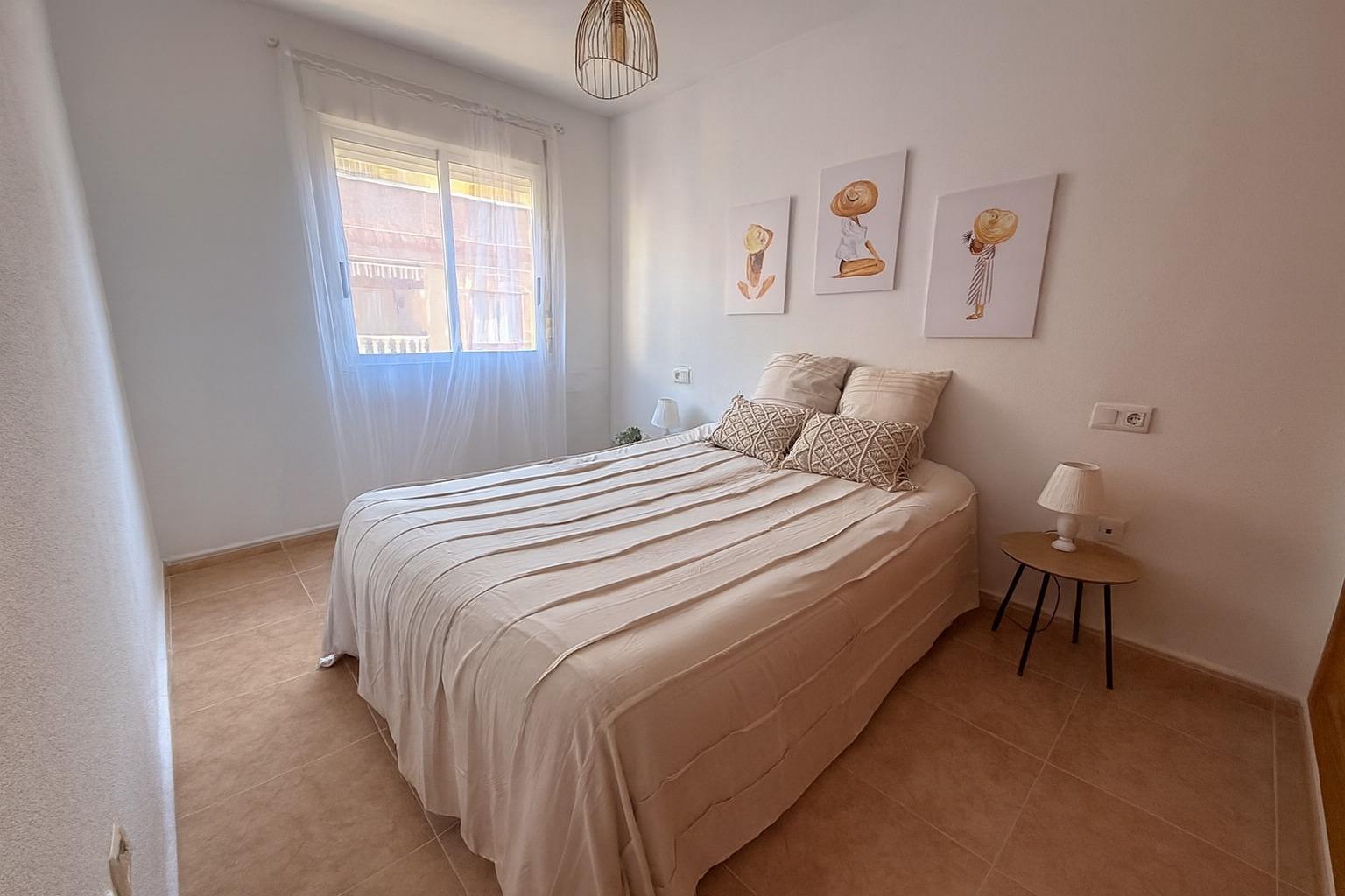 2 Bed, 1 Bath, ApartmentFor Sale, Torrevieja, Alicante