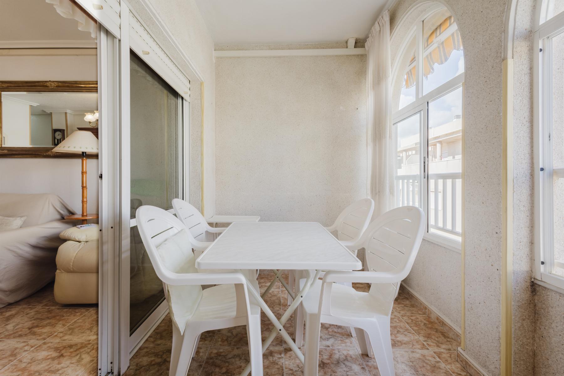 2 Bed, 1 Bath, ApartmentFor Sale, Torrevieja, Alicante