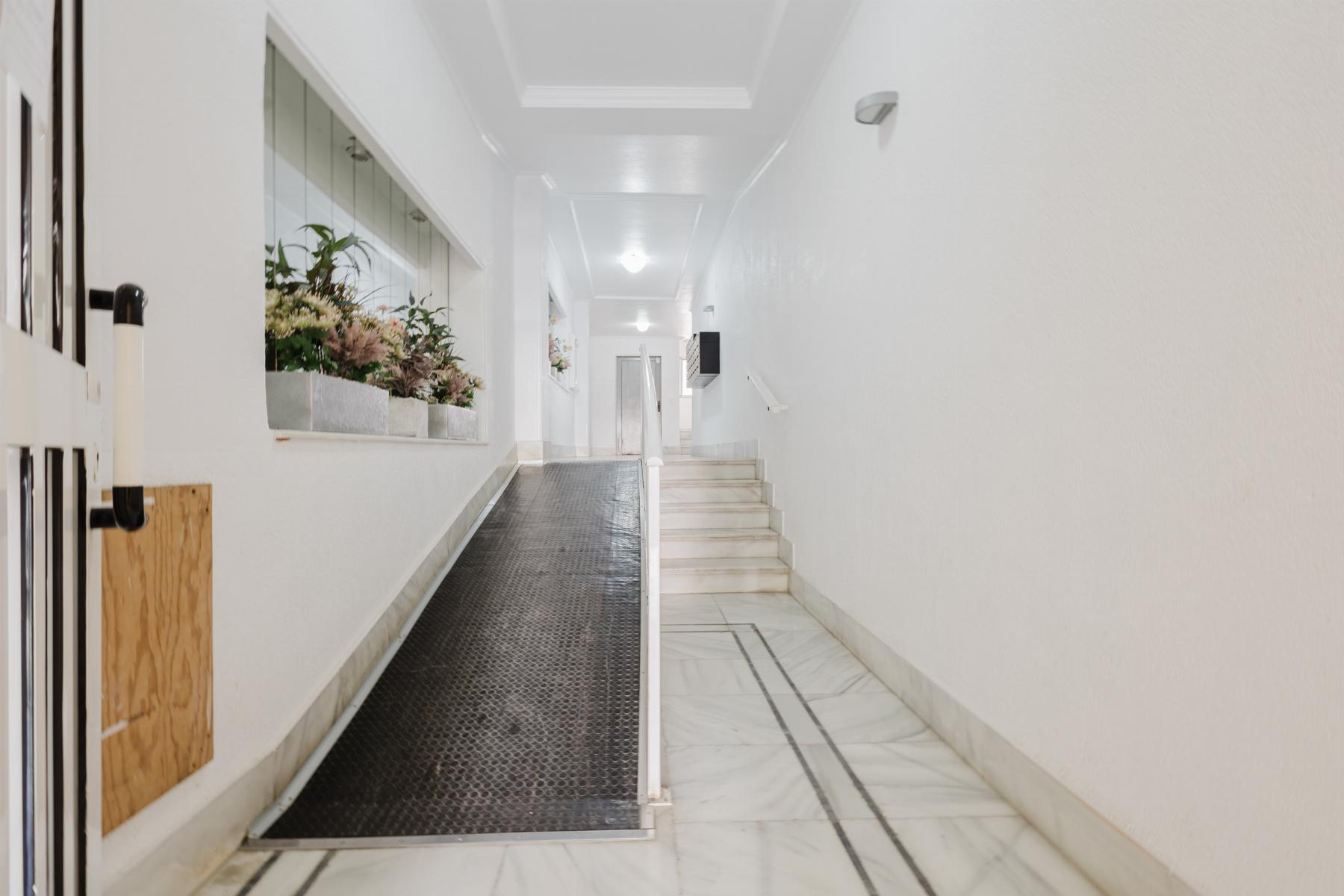 2 Bed, 1 Bath, ApartmentFor Sale, Torrevieja, Alicante