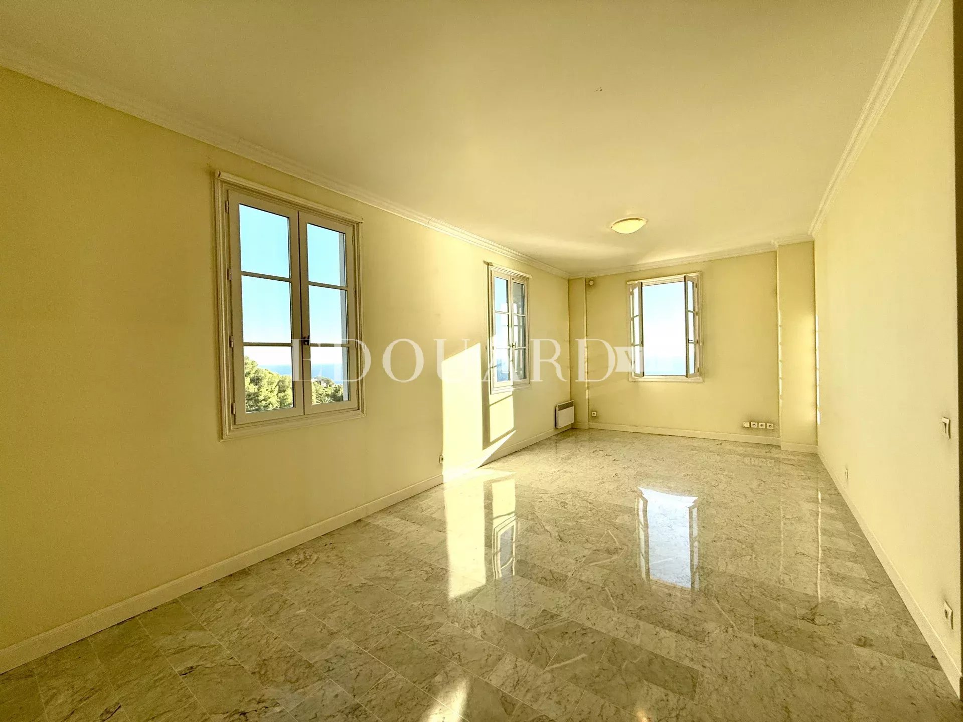 2 Bed, 1 Bath, ApartmentFor Sale, Roquebrune-Cap-Martin, Alpes-Maritimes