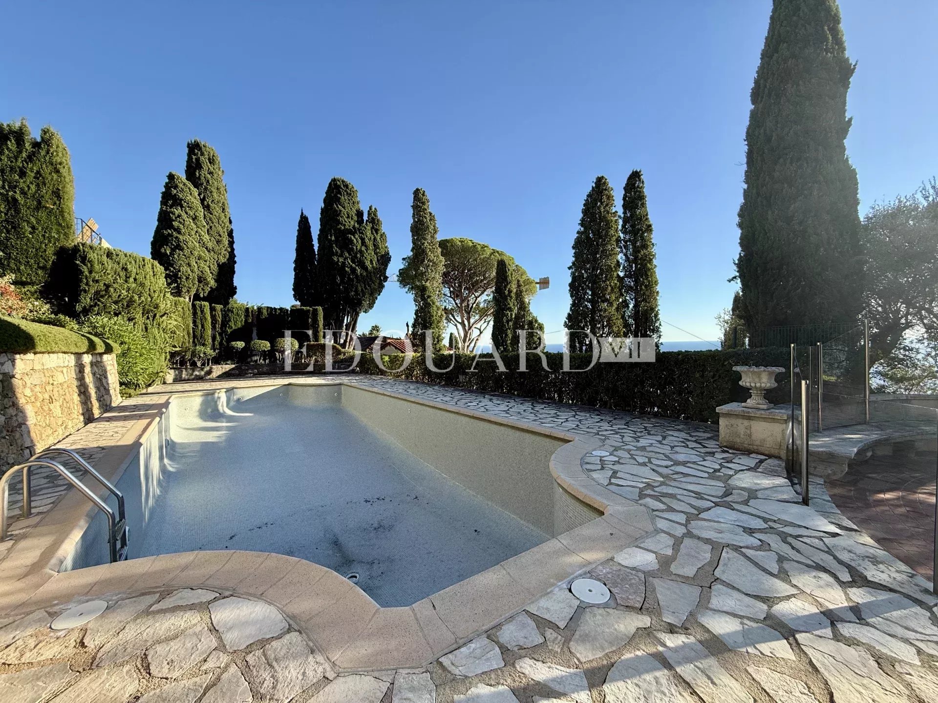 2 Bed, 1 Bath, ApartmentFor Sale, Roquebrune-Cap-Martin, Alpes-Maritimes